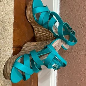 Lovely teal heels